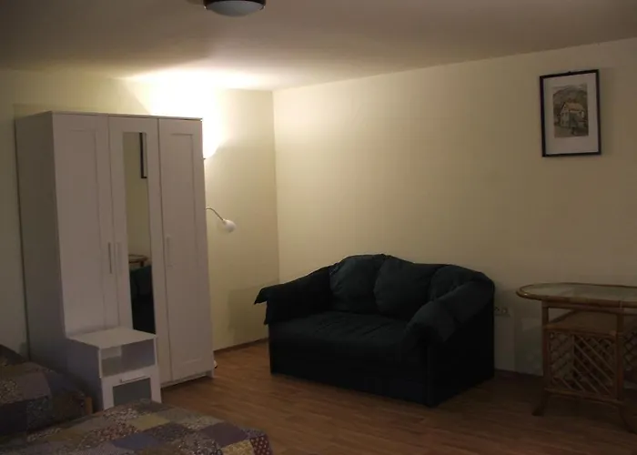 Apartment Alomvoelgy Many